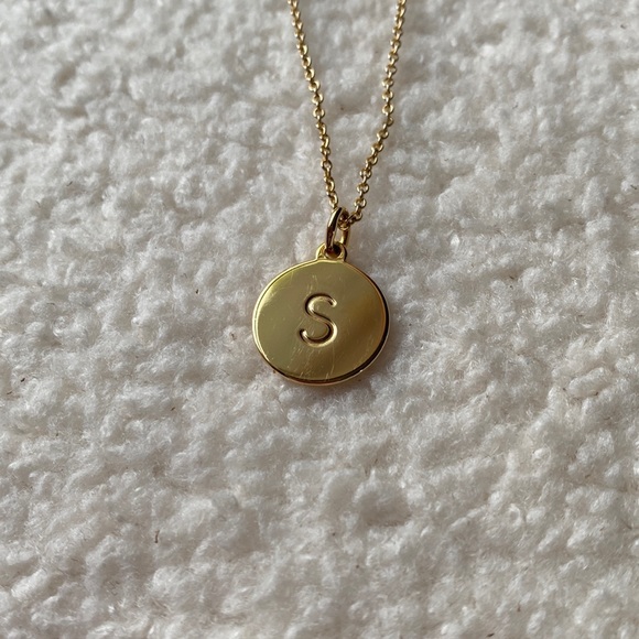 Kate Spade S initial gold necklace